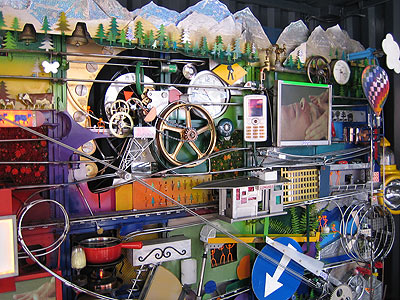 Máquina de Rube Goldberg en la base del Alinghi by freshwater2006
